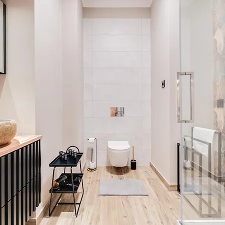 Swietokrzyska 41-43 By Homeprime